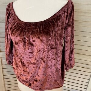 Hollister Muave pink crushed velvet off the shoulder 3/4 sleeve top.